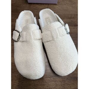 Madden Girl Women's Size 11 Mules Slip-On Shoes Peony‎ -S Faux Fur Natural NEW
